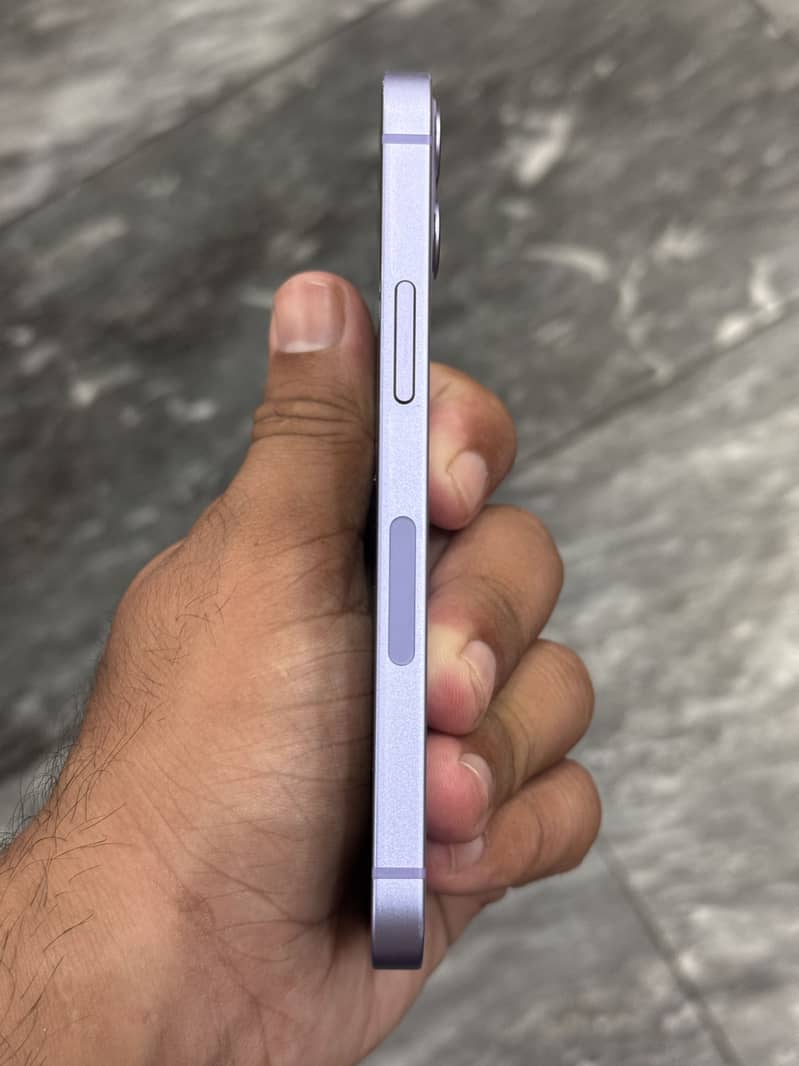 Apple iPhone 12 mini 1