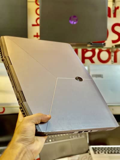 Alienware i7-9th with rtx 2060 (6gb)