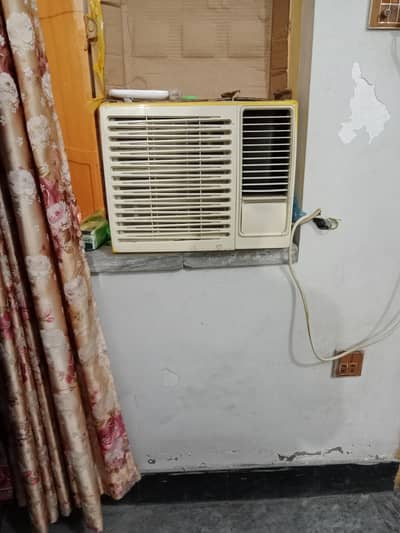 Window ac 0.75 ton.   03152260168