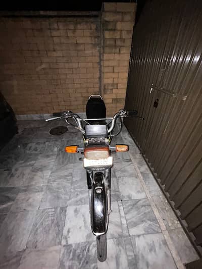 Honda CD70 for sale