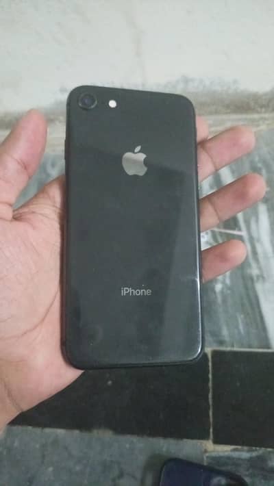 Apple iPhone 8