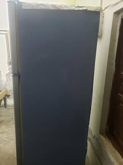 Haier refrigerator goog condition 10 by 10
