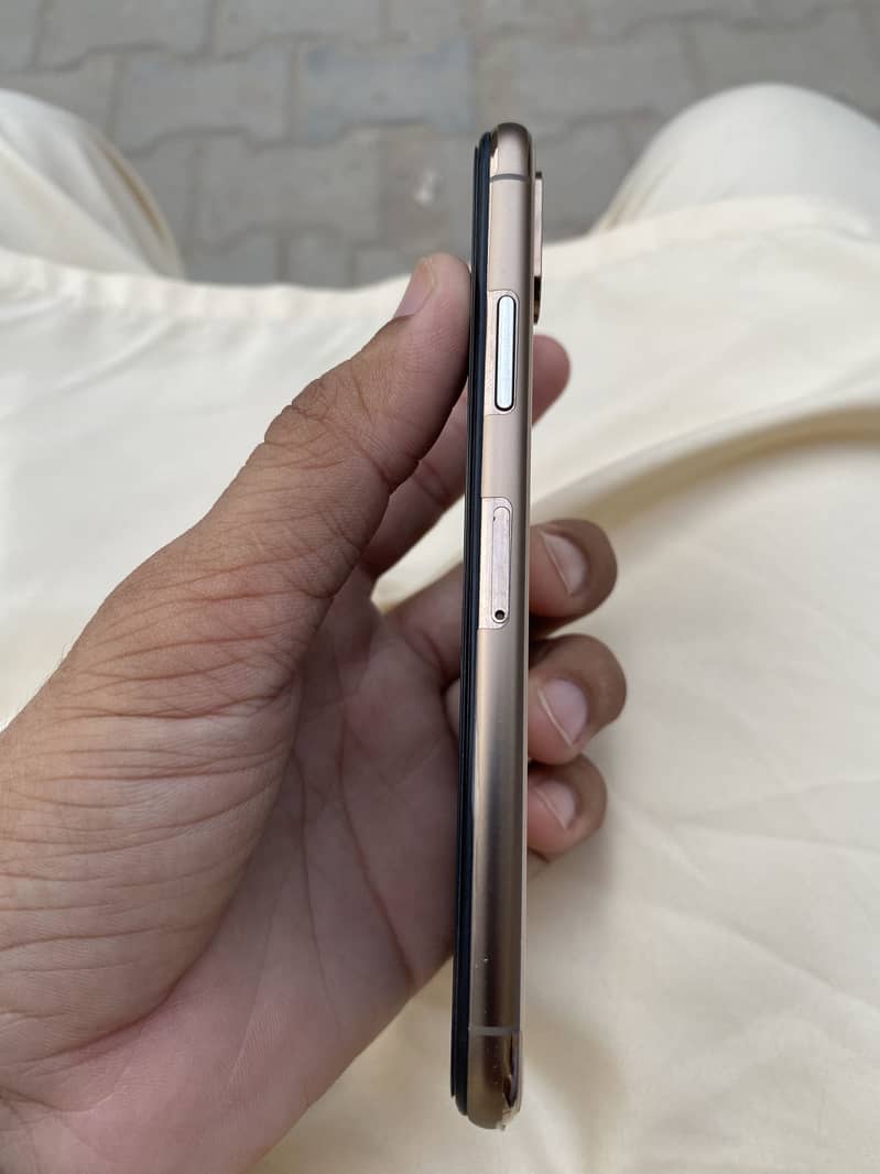 iPhone XS 1