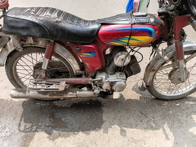 Yamaha yb 100 cc 1998 model red colour papers complete