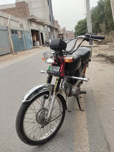 Honda CD 70 Modal 2012.13 Location Rahim Yar Khan City Akbar Road