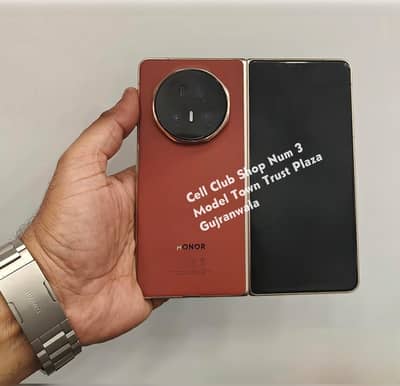 Honor Magic V5 Reddish Brown/Black/White