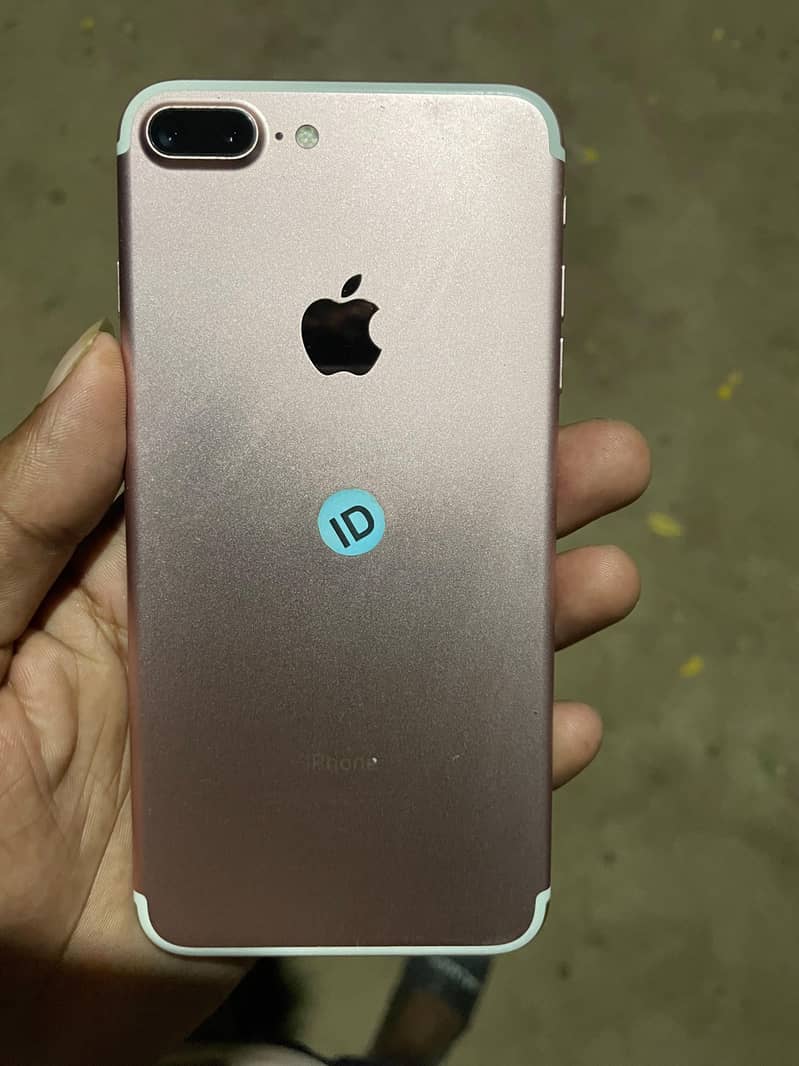 Apple iPhone 7 Plus 0