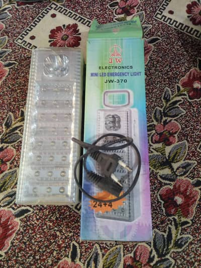 Emergency rechargeable light for sell