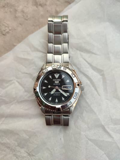 Seiko 5 Sports, Automatic 23 Jewels, Made in Japan