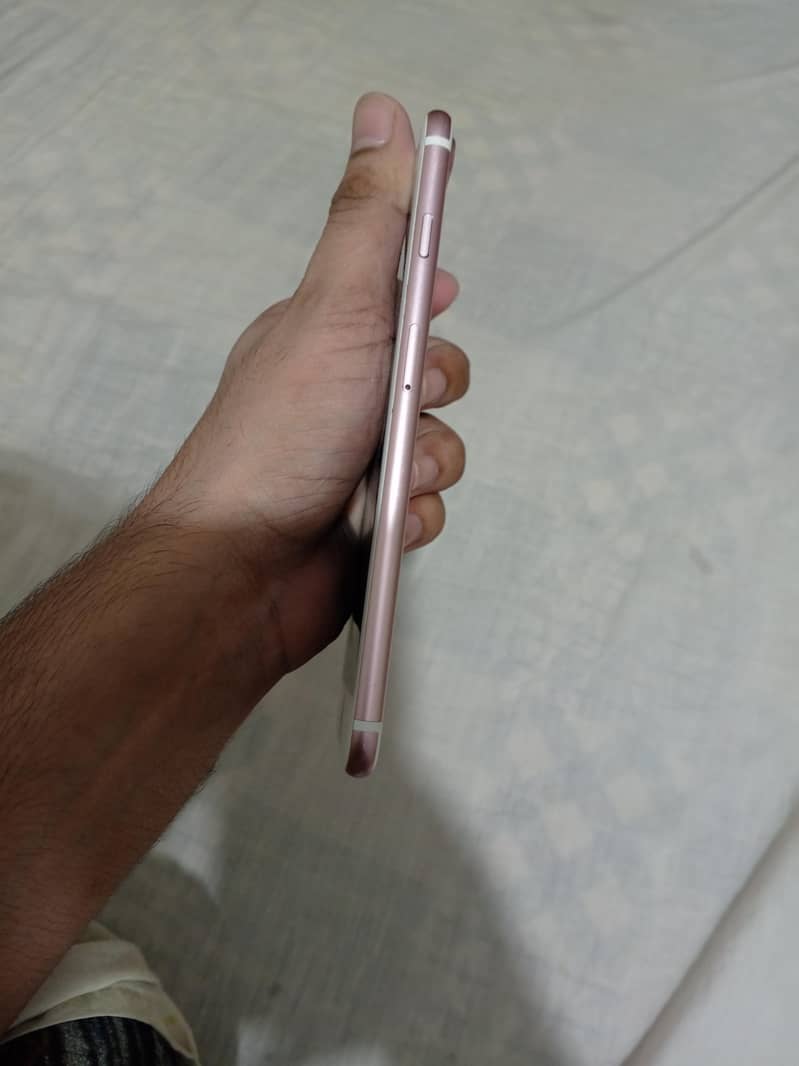 Apple iPhone 7 Plus 1