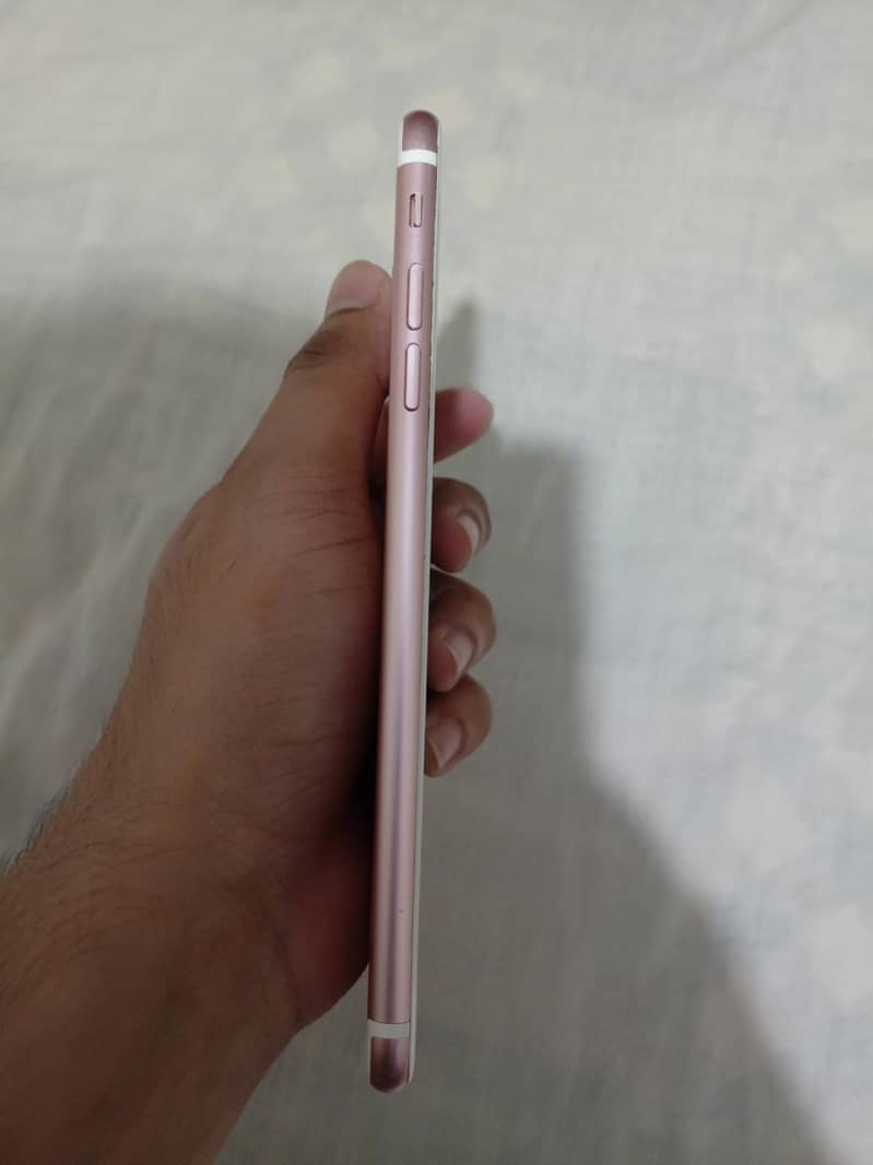 Apple iPhone 7 Plus 2