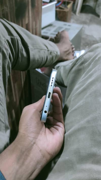 Infinix Hot 60i