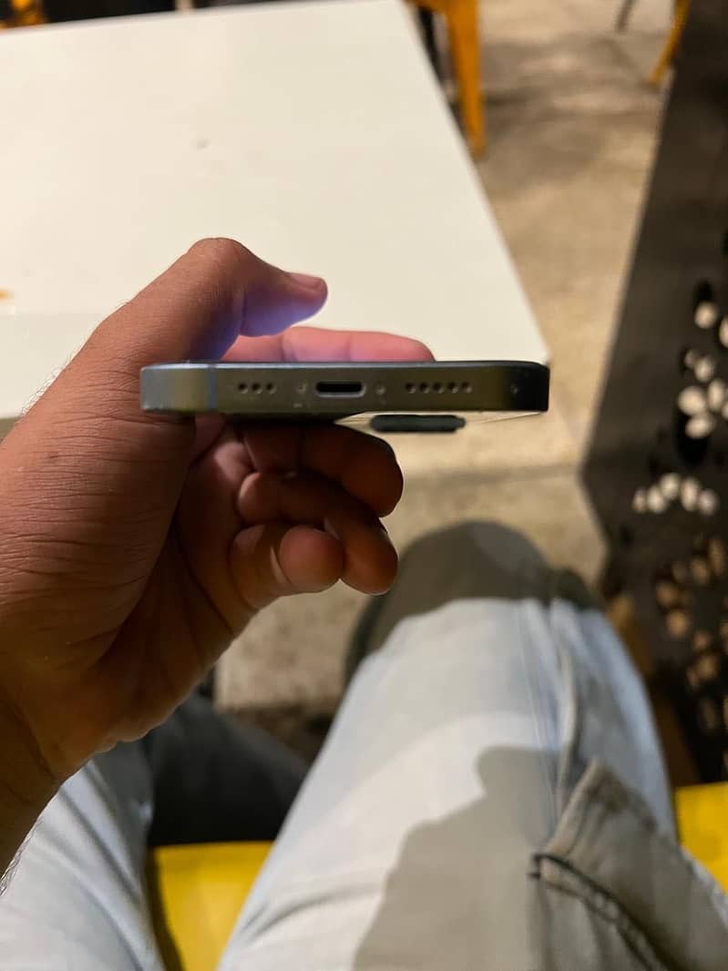 Apple iPhone 14 2