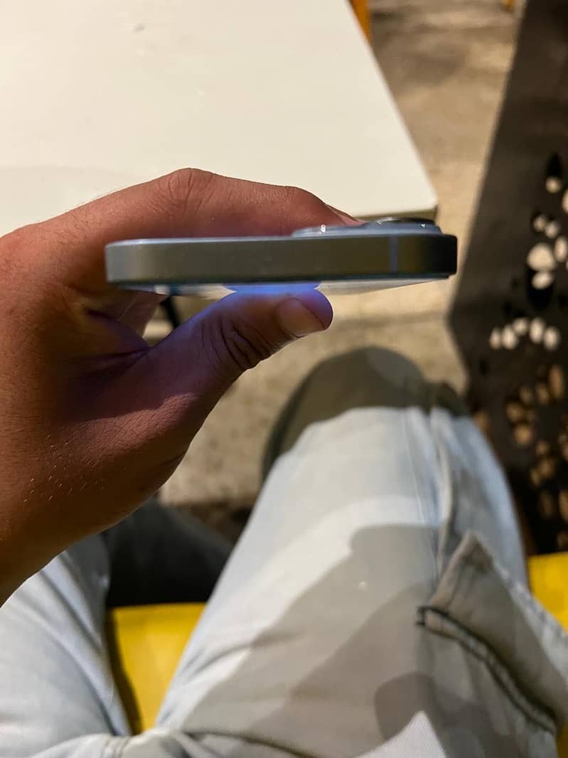 Apple iPhone 14 3