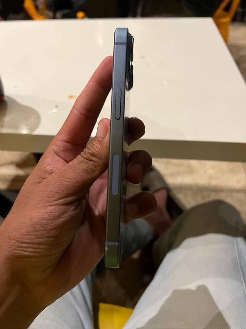 Apple iPhone 14 5