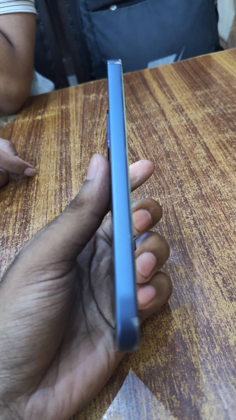 OPPO A6pro 4