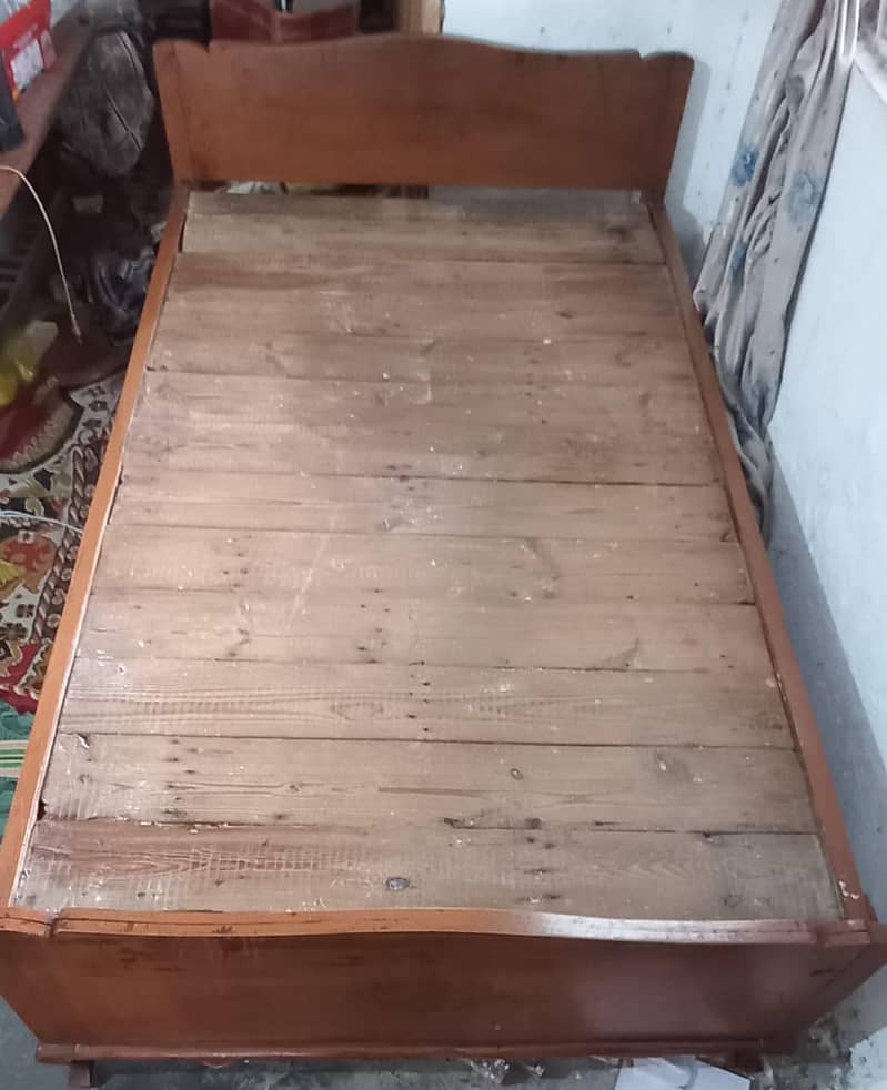 single bed with showcase 1