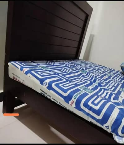 single bed with mattress for sale  B17 isb