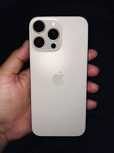 Apple iPhone 16 Pro Max