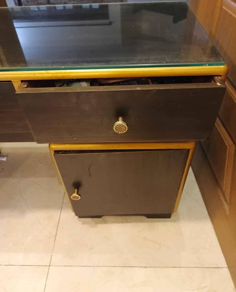 Dressing Table with mirror (Solid Wood) 1