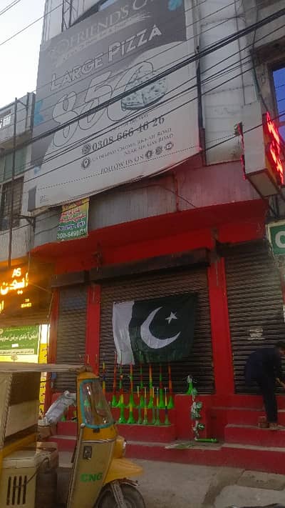 Super hot Location Shop+basement available for Rent
