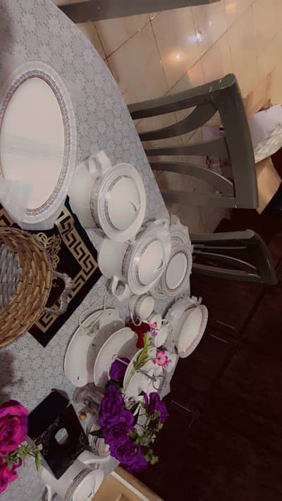 Bone dinner set 70 pcs