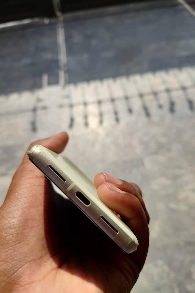 Google Pixel 7 5