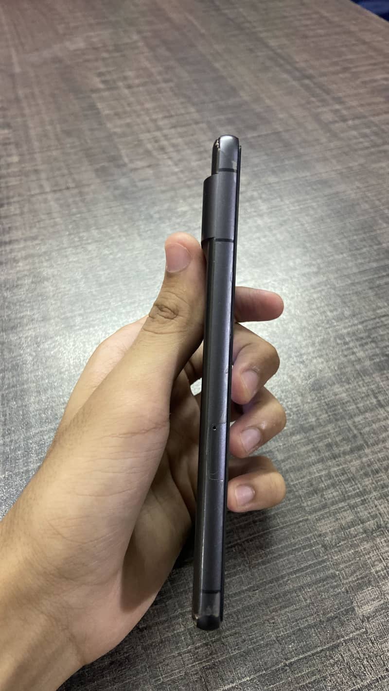 Google Pixel 7 4
