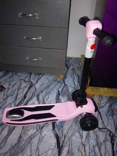 Kids Pink 3-Wheel Kick Scooter with LED Lights & Music Panel