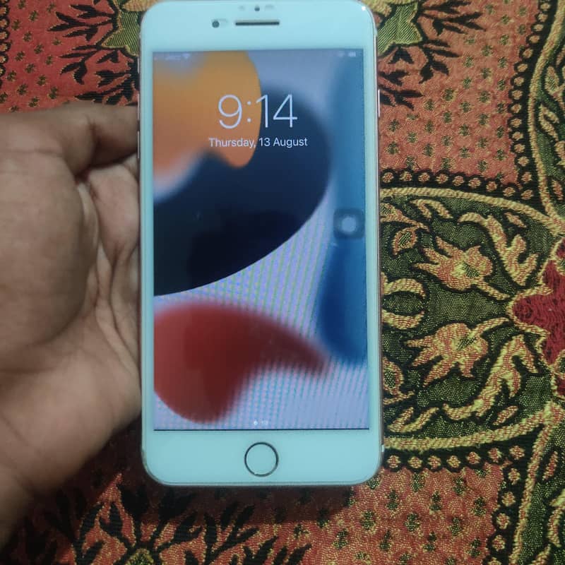 Apple iPhone 7 Plus 4