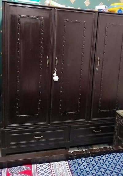 dressing and wardrobes 3 door