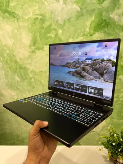 ACER PREDATOR RTX 4050 | i5-13500HX | 16GB RAM 512GB SSD | 1080P 165HZ