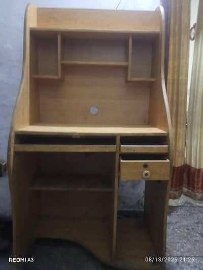 Computer  desk table