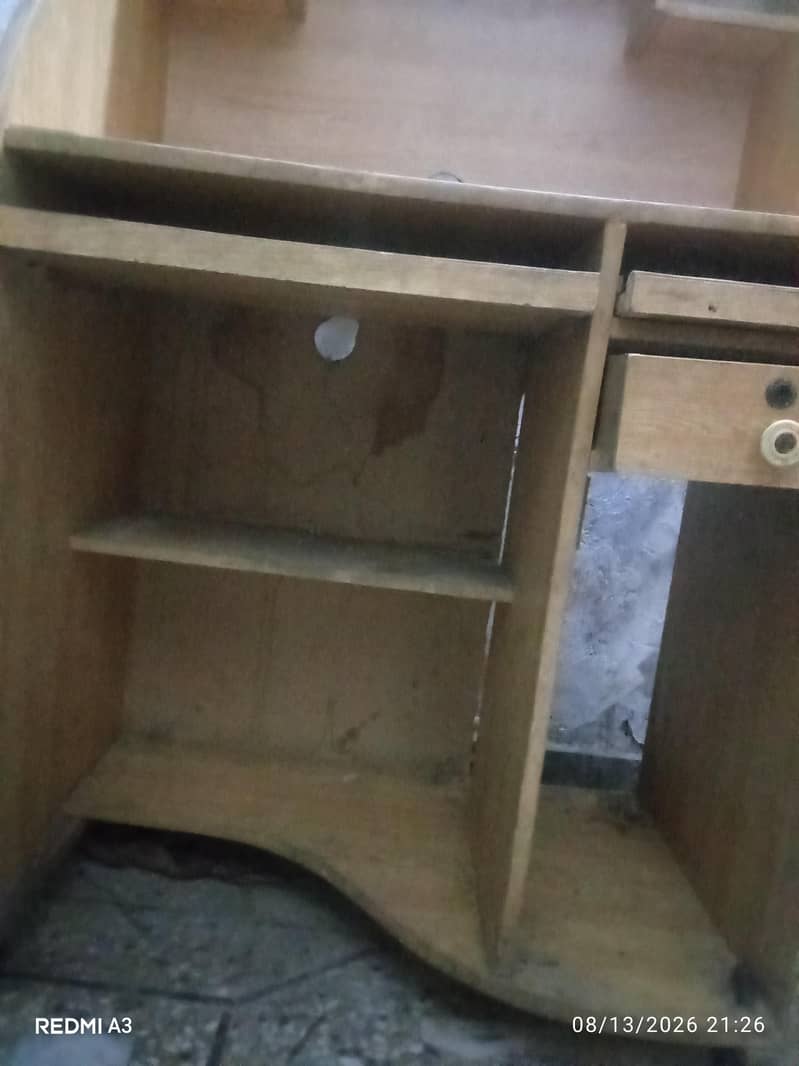 Computer  desk table 1