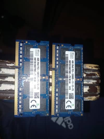 2x Laptop ,SK hynix Korean Rams 4gb Pc3-12800s