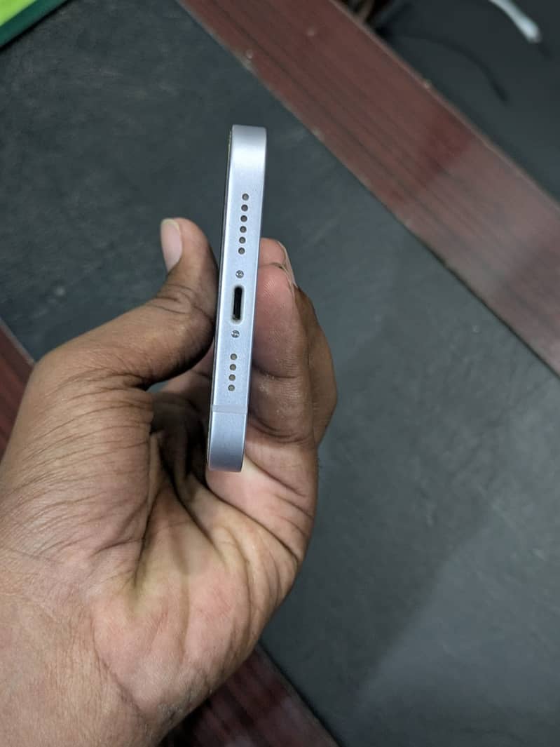 Apple iPhone 14 plus 3