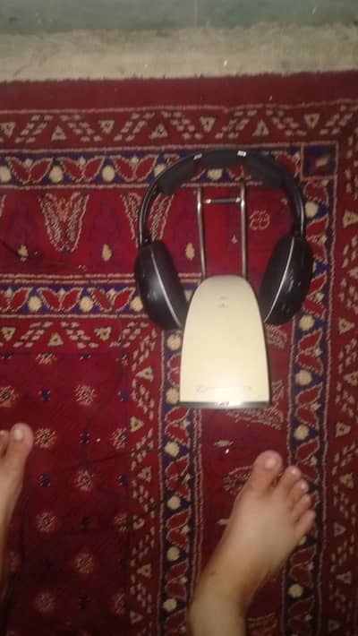 Sennheiser HDR120 which are open supral wireless RF headphones