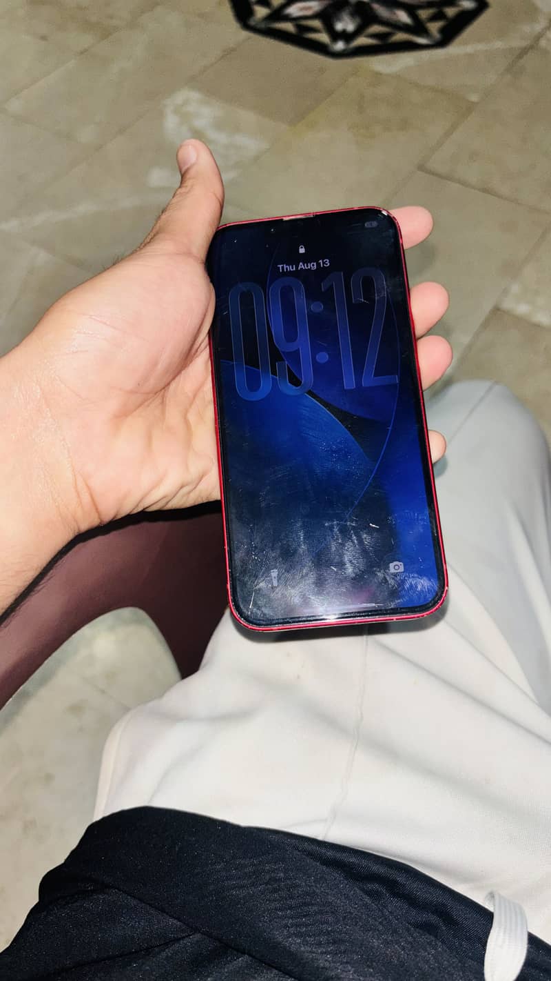 Apple iPhone 13 5