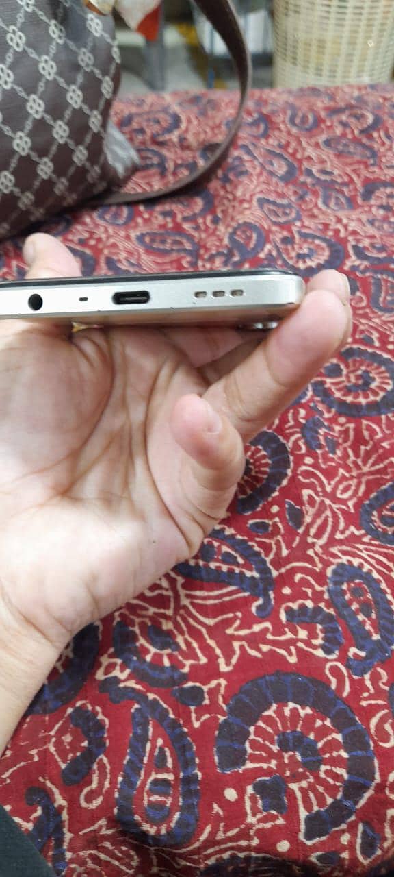 OPPO A38 1