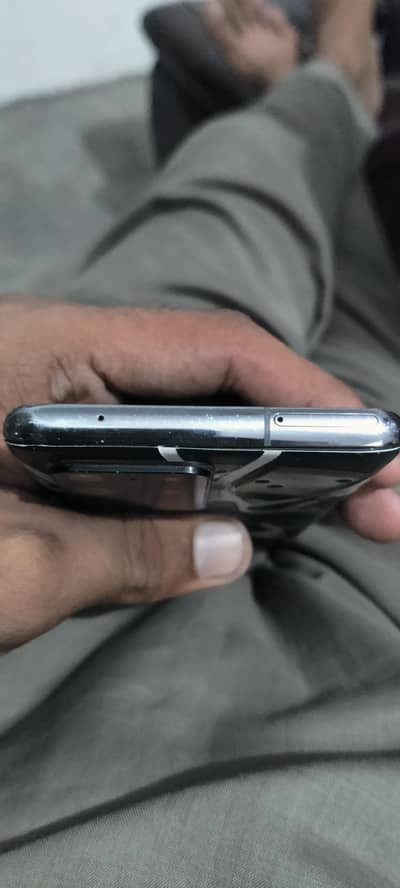 SAMSUNG S20ULTRA 128GB NON PTA ALL OKAY PANEEL  LINE AND DOT