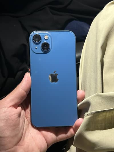 Apple iPhone 13