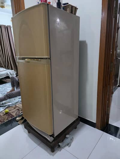 Dawlence Refrigerator Medium Size in Working