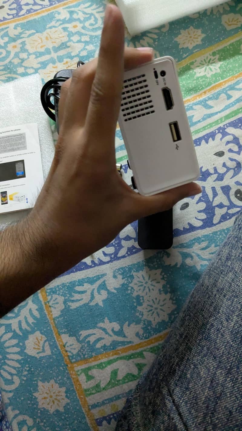 led Projector 6