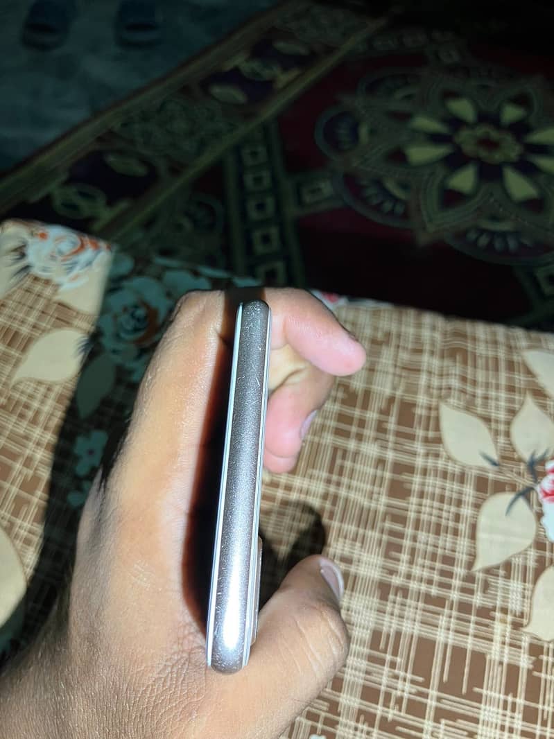 Apple iPhone 8 Plus 7