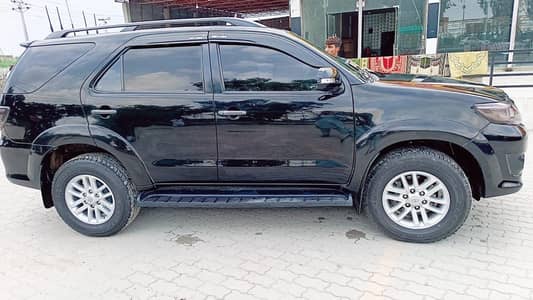 Toyota Fortuner 2014