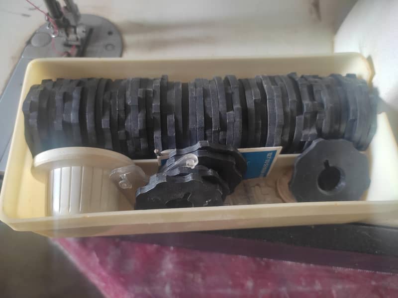 Singer sewing Machine 3