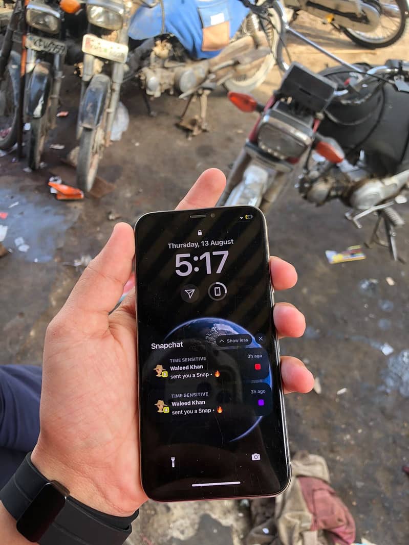 Apple iPhone X 0