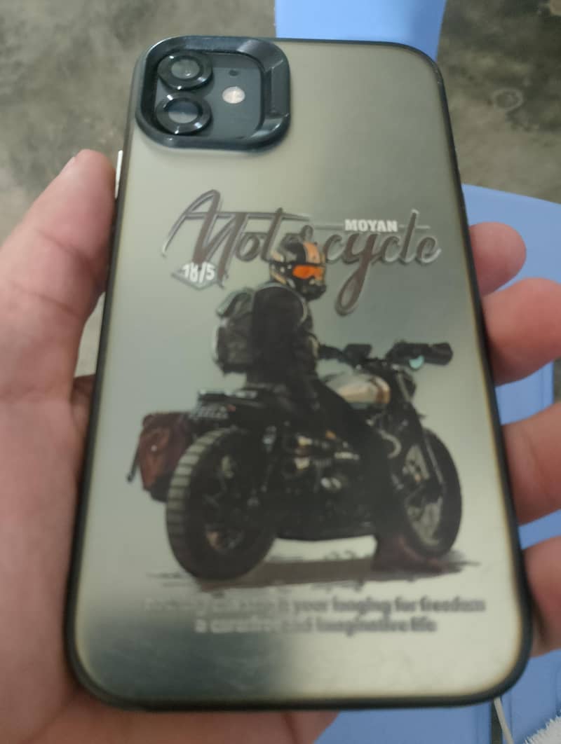 Apple iPhone 11 4