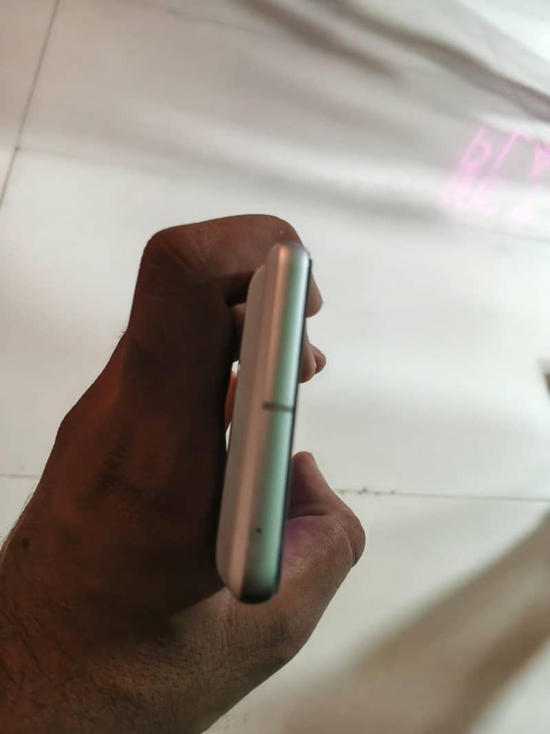 Google Pixel 7 3