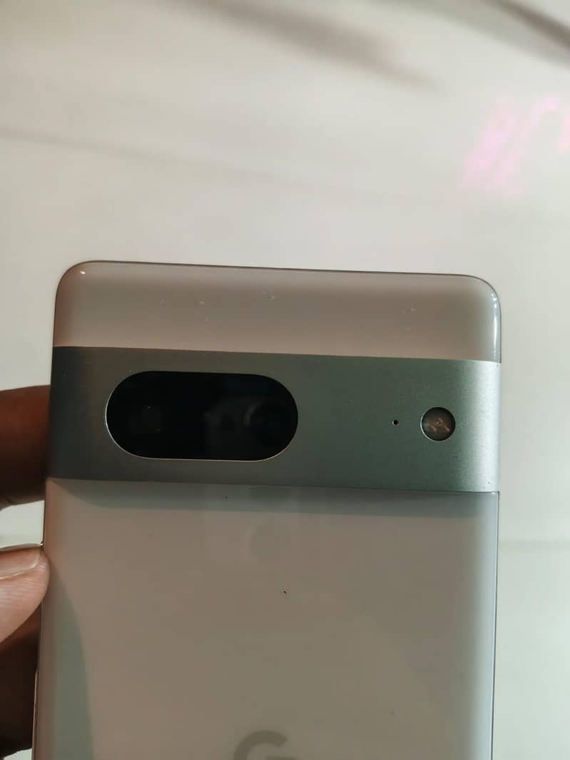 Google Pixel 7 5
